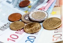 Фото - Bloomberg: слабый курс евро «разрывает» экономику ЕС