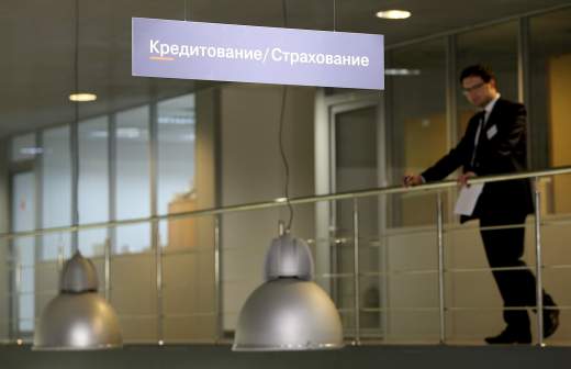 Фото - Физические лица купили в июле валюту на рекордные 237 млрд рублей