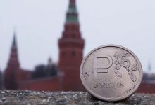 Фото - Аналитик Антонов заявил, что продажи валютной выручки поставщиками не дадут серьезно ослабить рубль
