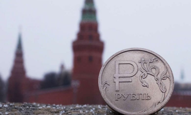 Фото - Аналитик Антонов заявил, что продажи валютной выручки поставщиками не дадут серьезно ослабить рубль