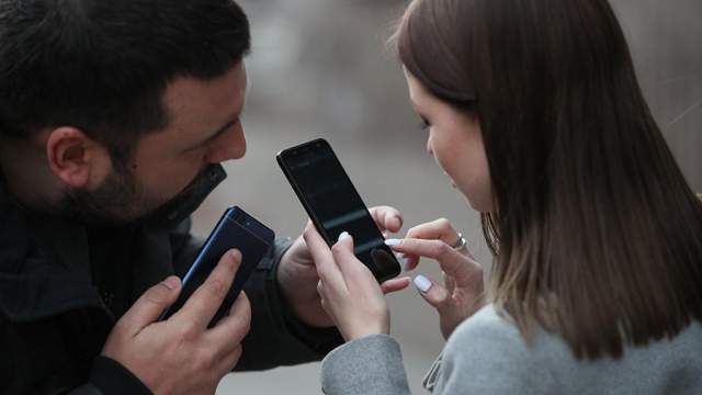 Фото - «Тинькофф» представил первый в России сканер номера телефона для денежных переводов